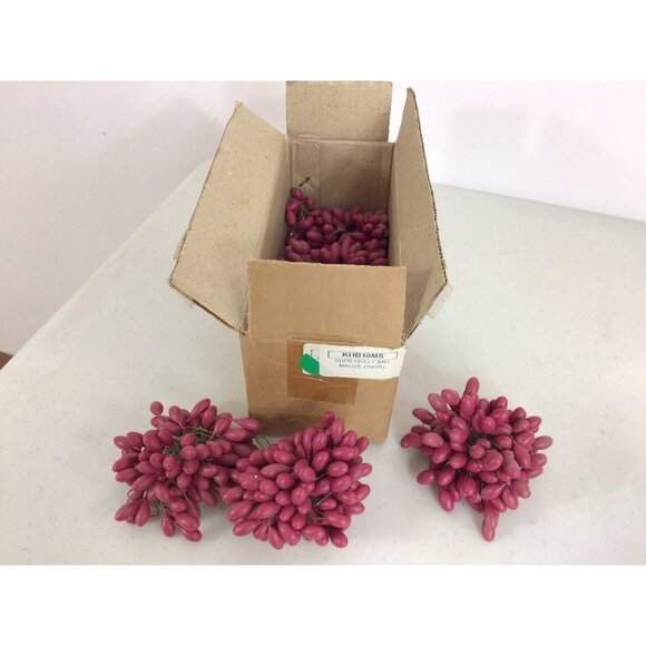 Red Berries Artificial Fake Fruits Christmas Craft Holly Berry Decor Lot - Picture 5 of 8